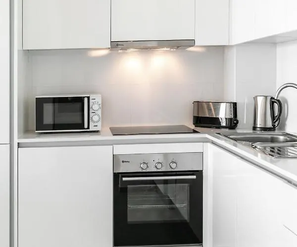 Zahra Place - Stylish Flat Апартаменты